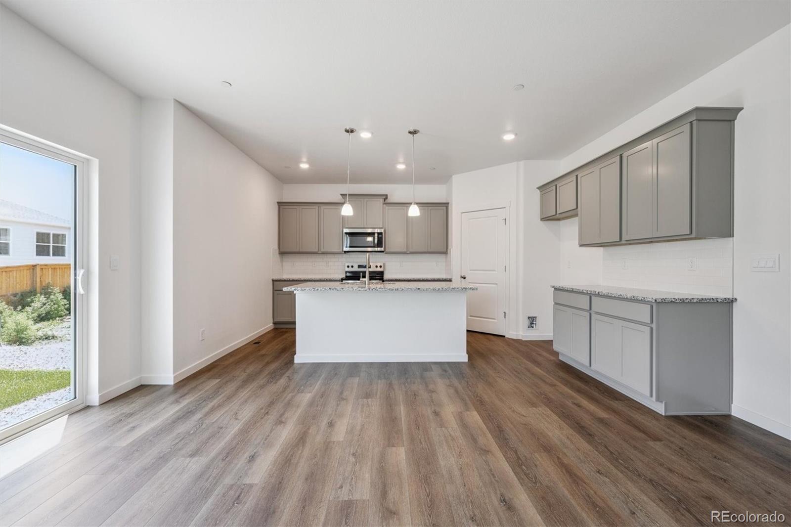 MLS Image #3 for 1013  brink street,lochbuie, Colorado