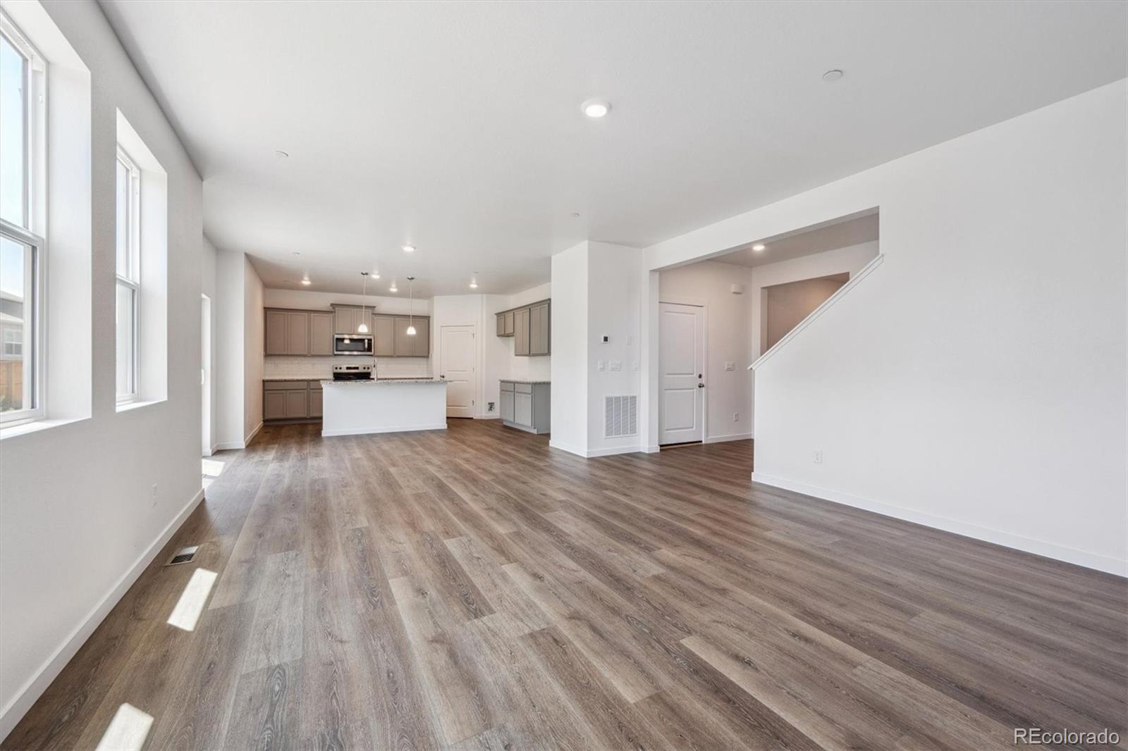 MLS Image #5 for 1013  brink street,lochbuie, Colorado