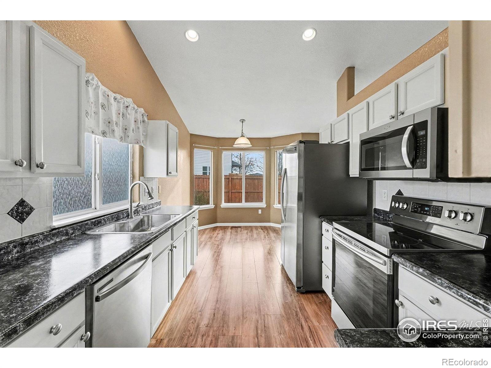 MLS Image #4 for 1622  ponderosa court,fort lupton, Colorado