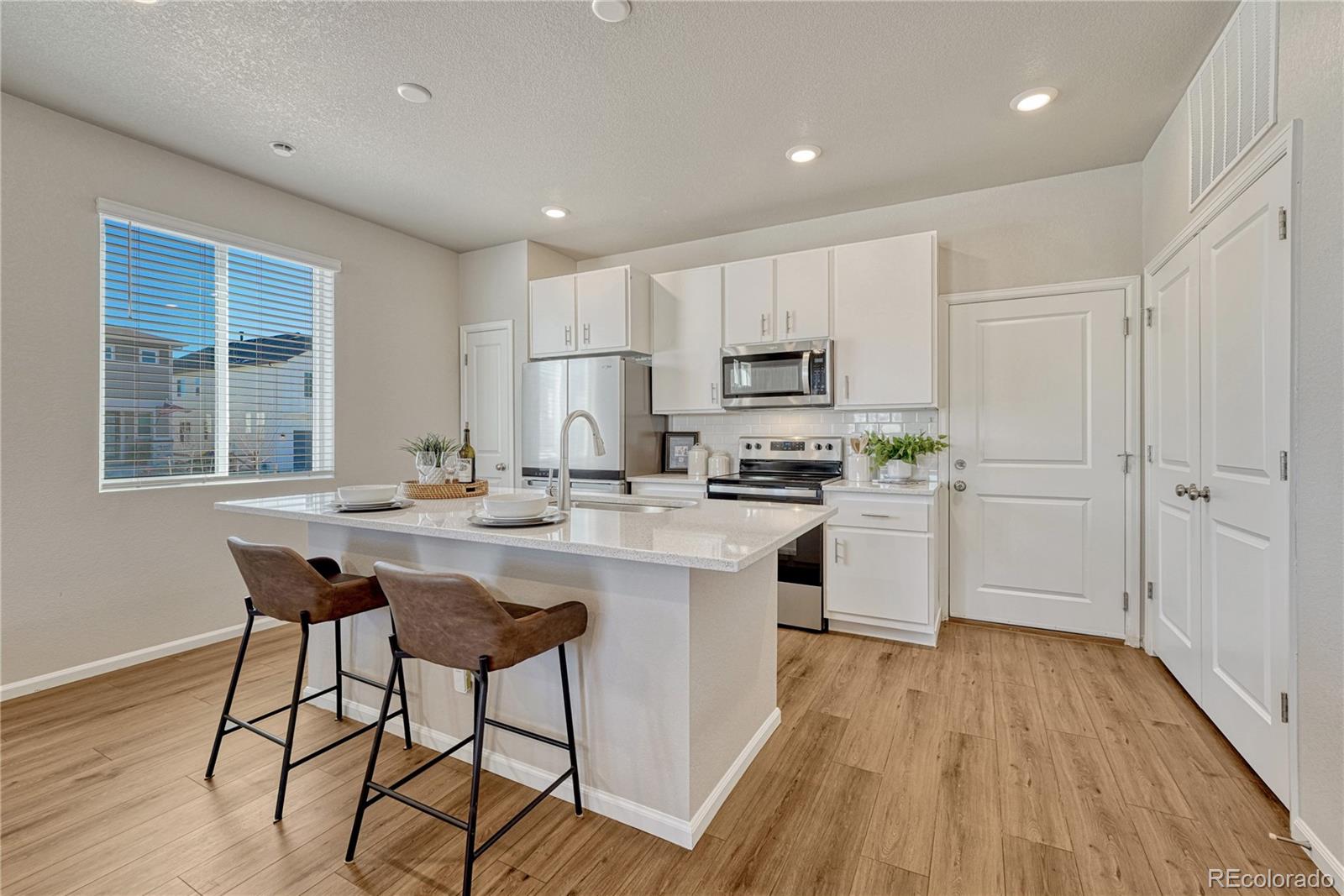 MLS Image #8 for 5861  dakan loop,colorado springs, Colorado