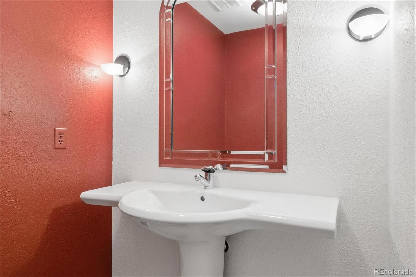 MLS Image #19 for 2427 s kirkwood court,denver, Colorado