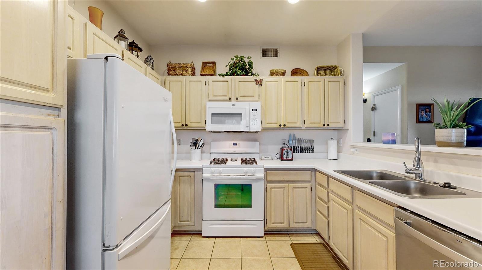 MLS Image #7 for 1080  opal street 104,broomfield, Colorado
