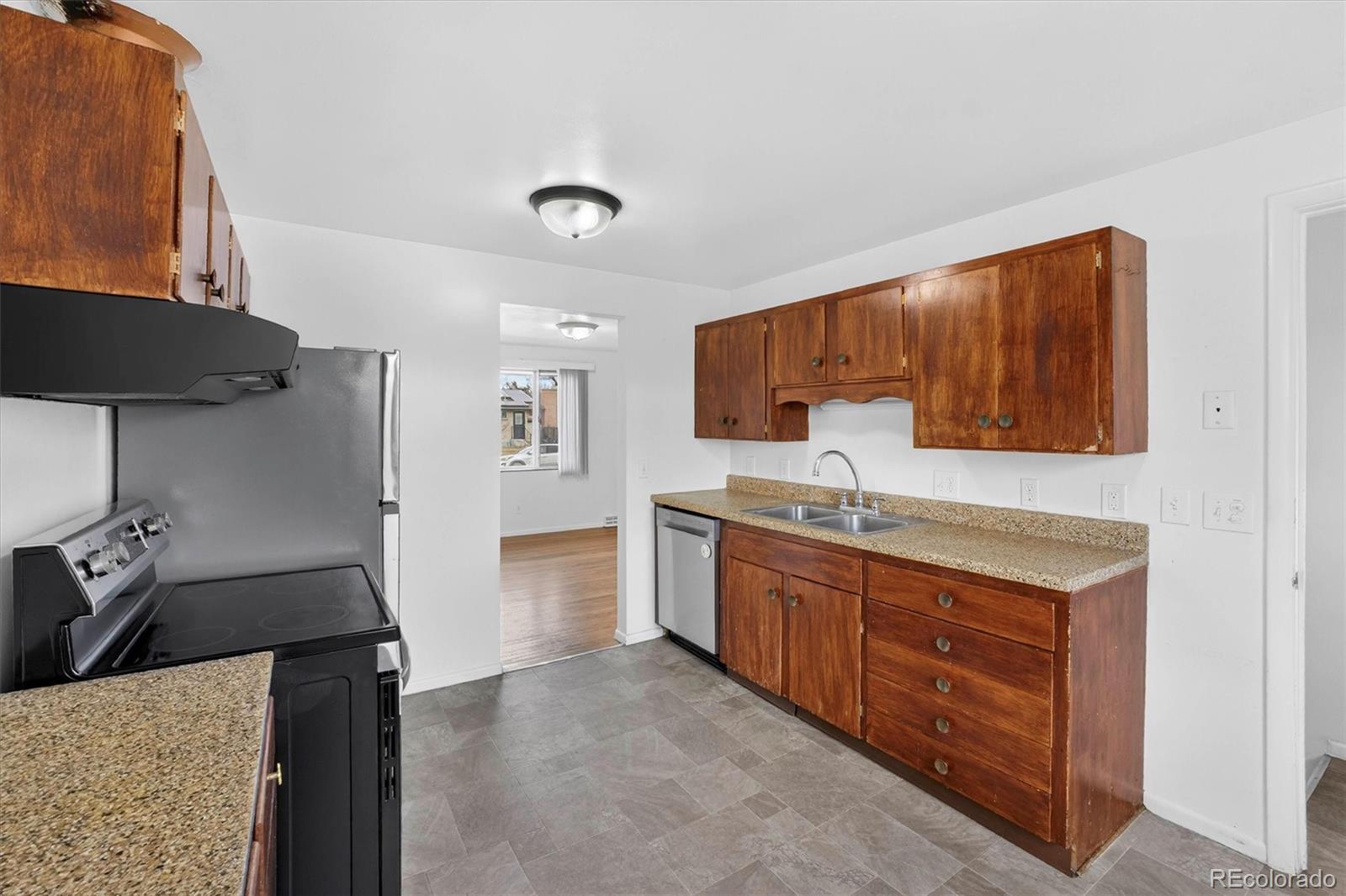 MLS Image #17 for 2500  westchester drive,denver, Colorado