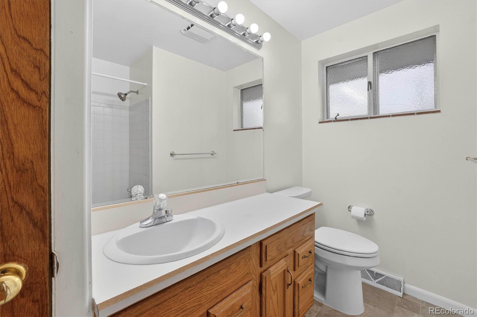 MLS Image #18 for 2500  westchester drive,denver, Colorado
