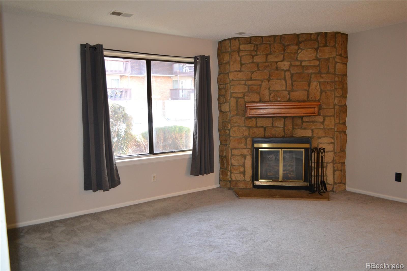 MLS Image #4 for 6388  oak court 104,arvada, Colorado
