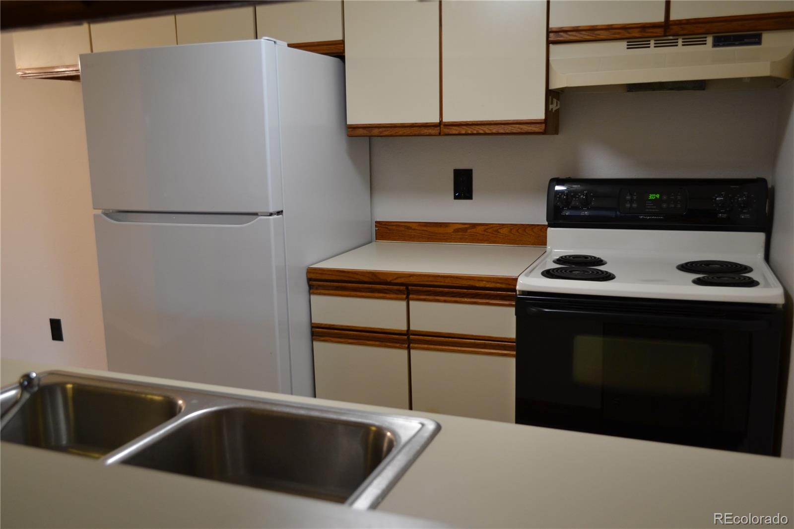 MLS Image #7 for 6388  oak court 104,arvada, Colorado