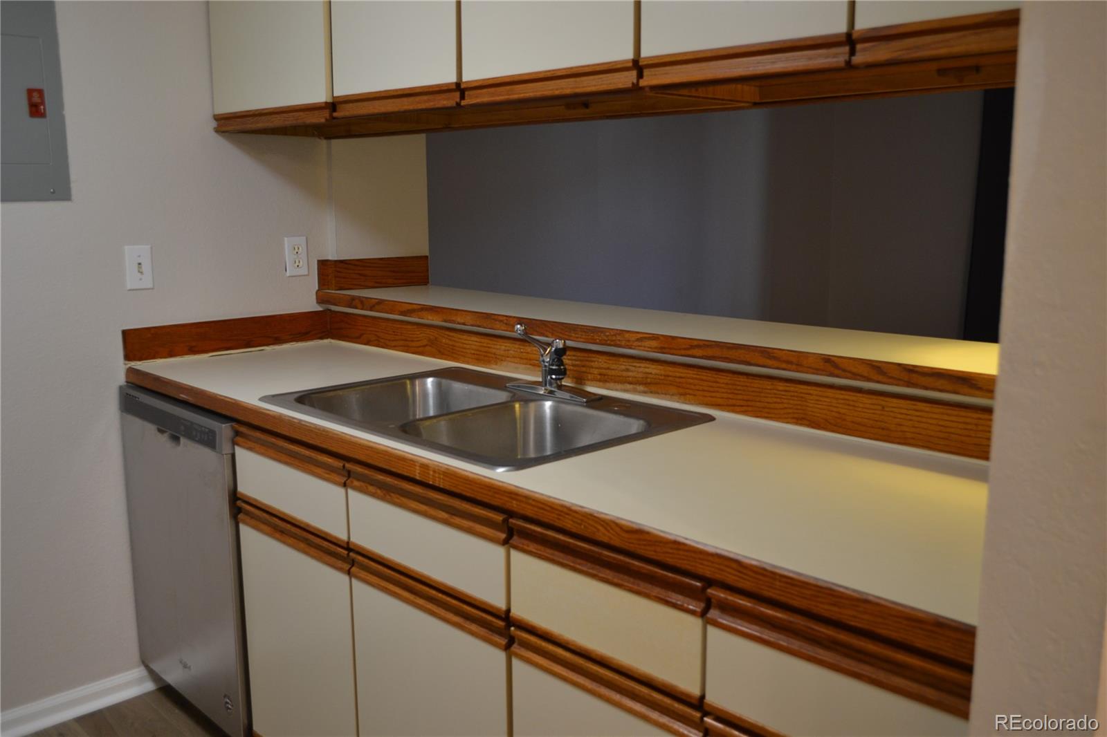 MLS Image #8 for 6388  oak court 104,arvada, Colorado