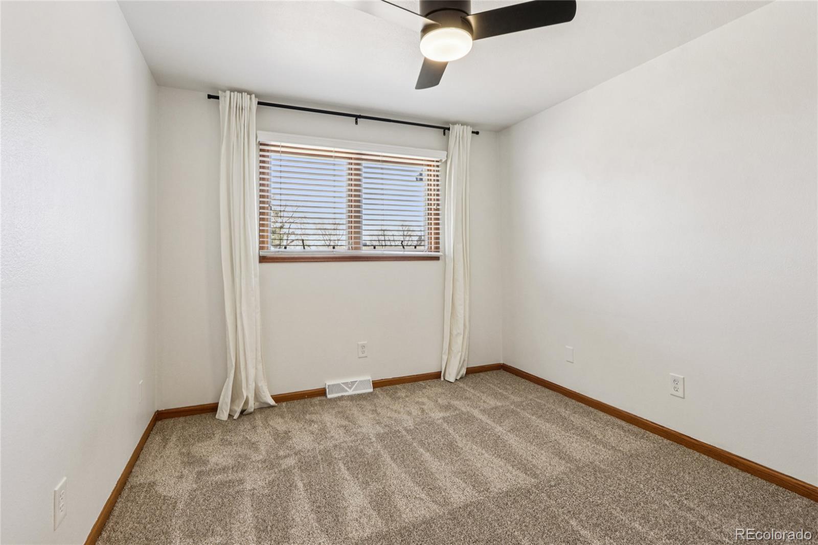 MLS Image #18 for 1825 s saulsbury court,lakewood, Colorado