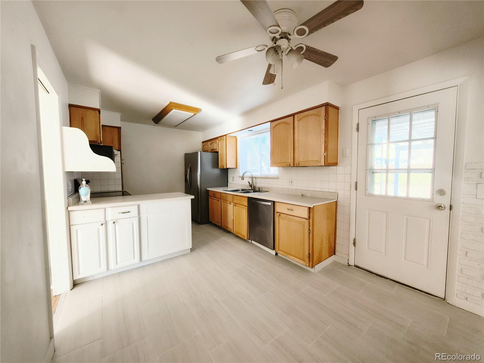 MLS Image #4 for 7921 e briarwood boulevard,centennial, Colorado