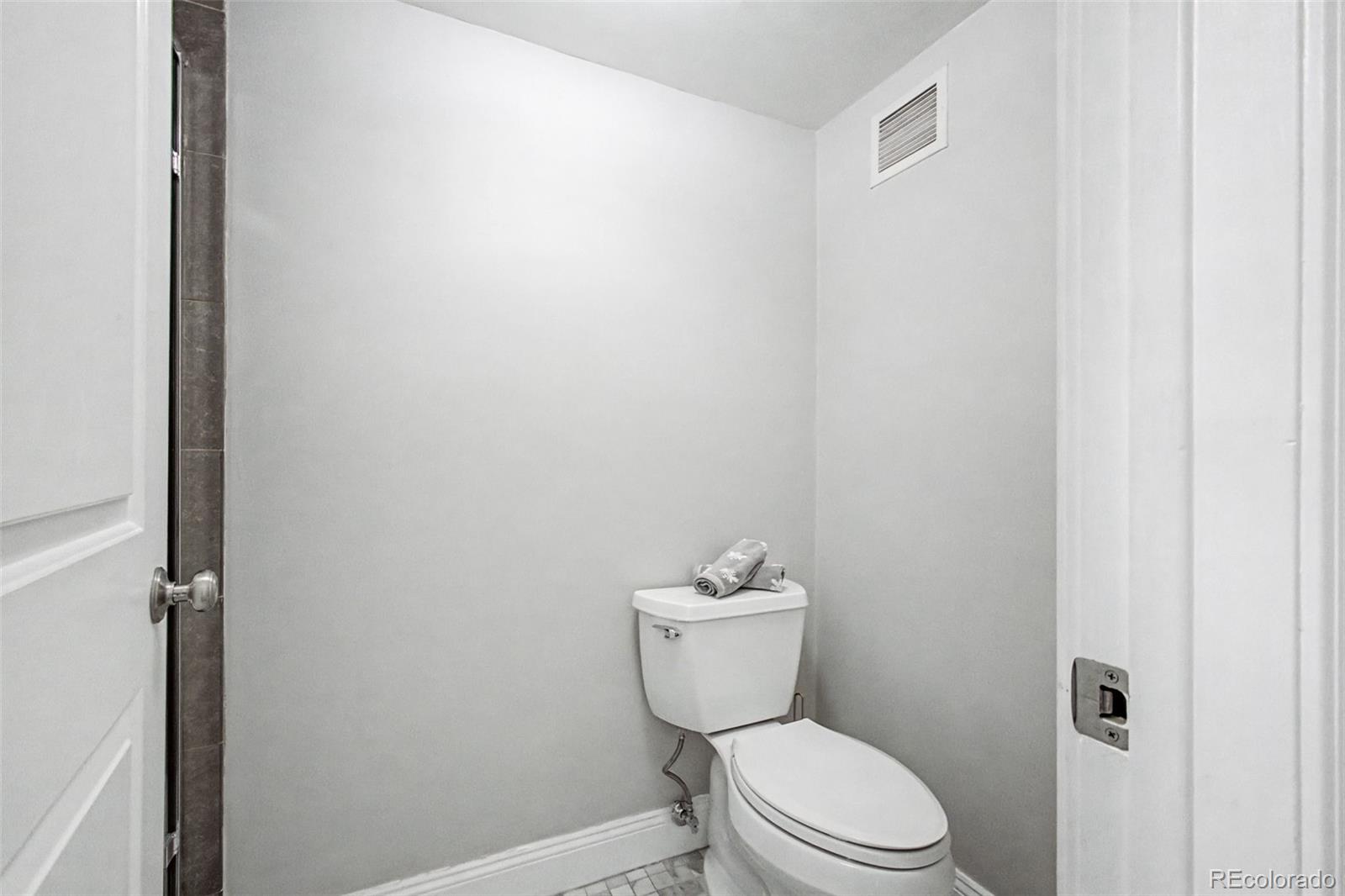 MLS Image #13 for 13601 e marina drive 208,aurora, Colorado