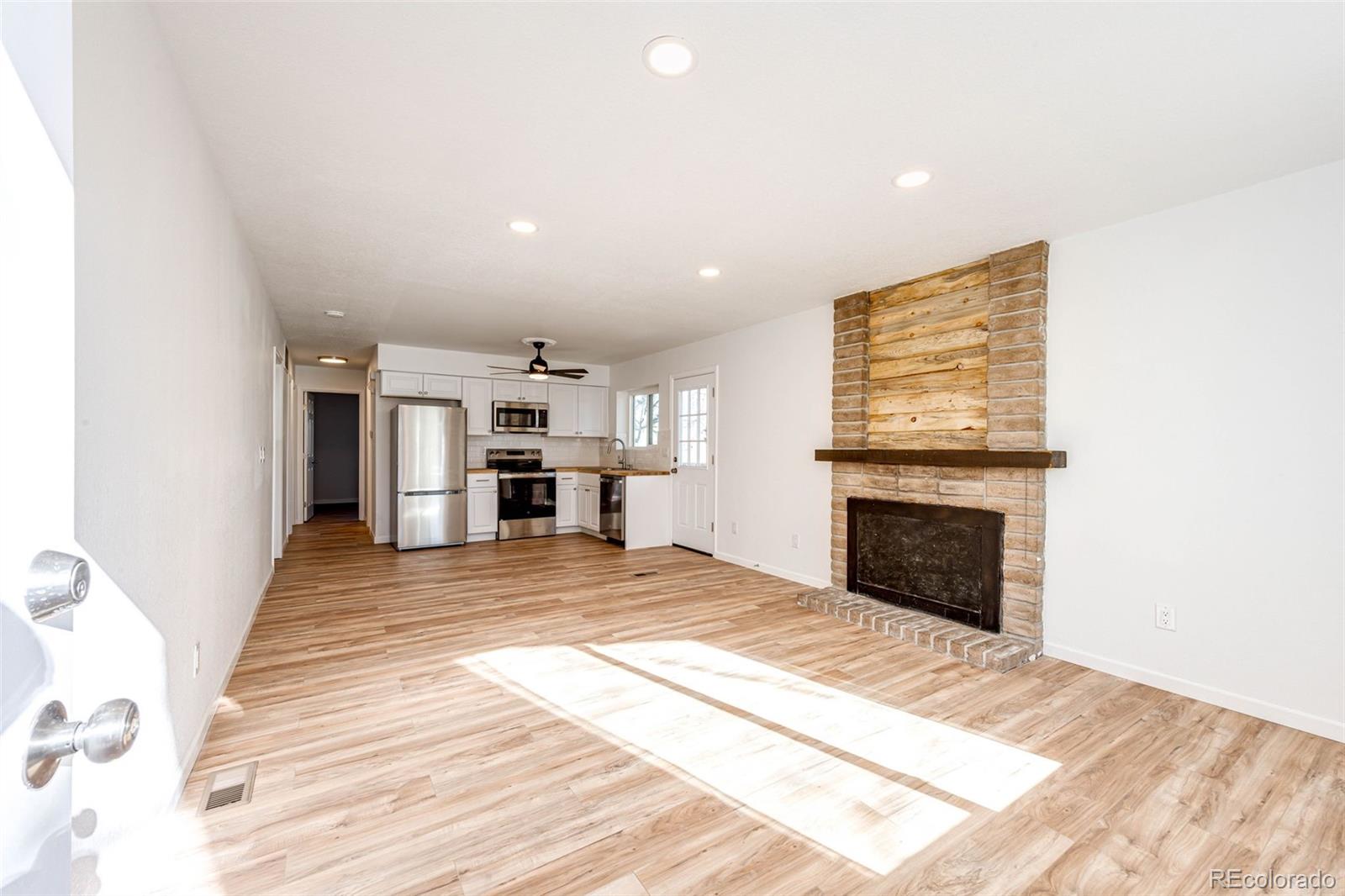 MLS Image #5 for 15463 e princeton avenue ,aurora, Colorado