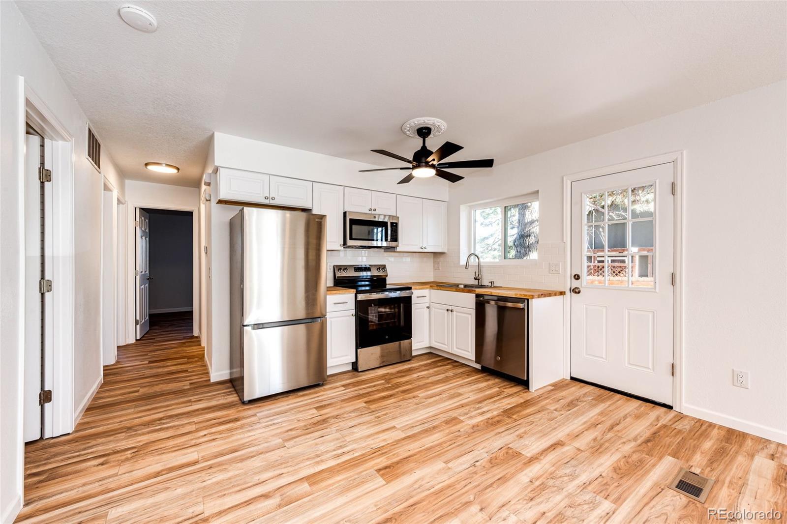 MLS Image #7 for 15463 e princeton avenue ,aurora, Colorado