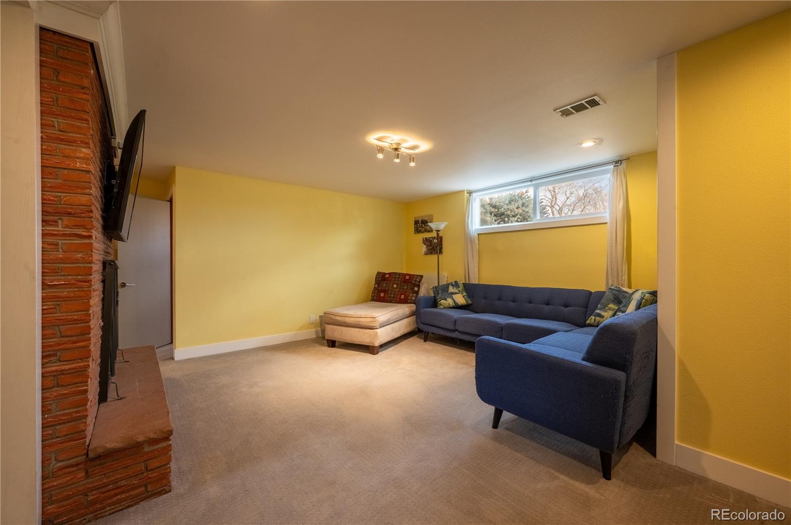 MLS Image #10 for 343 s ivy street,denver, Colorado