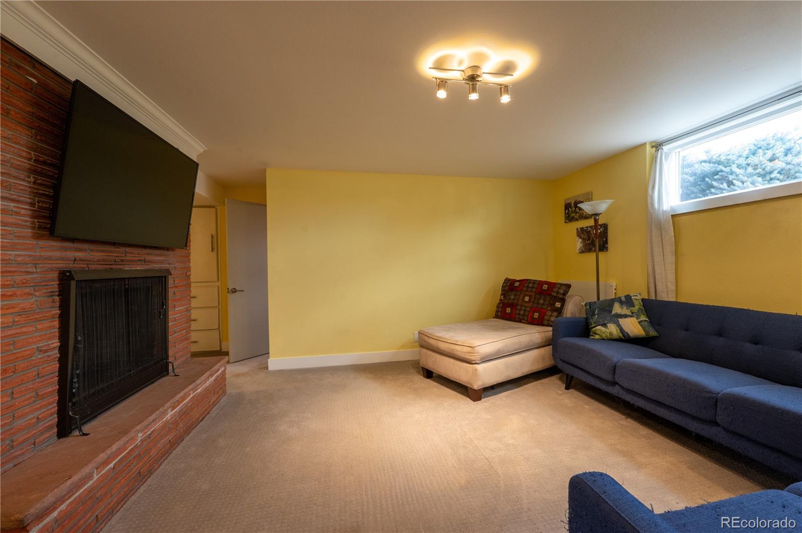 MLS Image #12 for 343 s ivy street,denver, Colorado