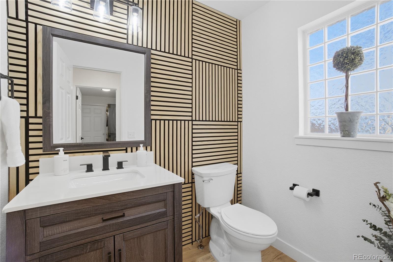 MLS Image #6 for 20655 e 49th avenue,denver, Colorado