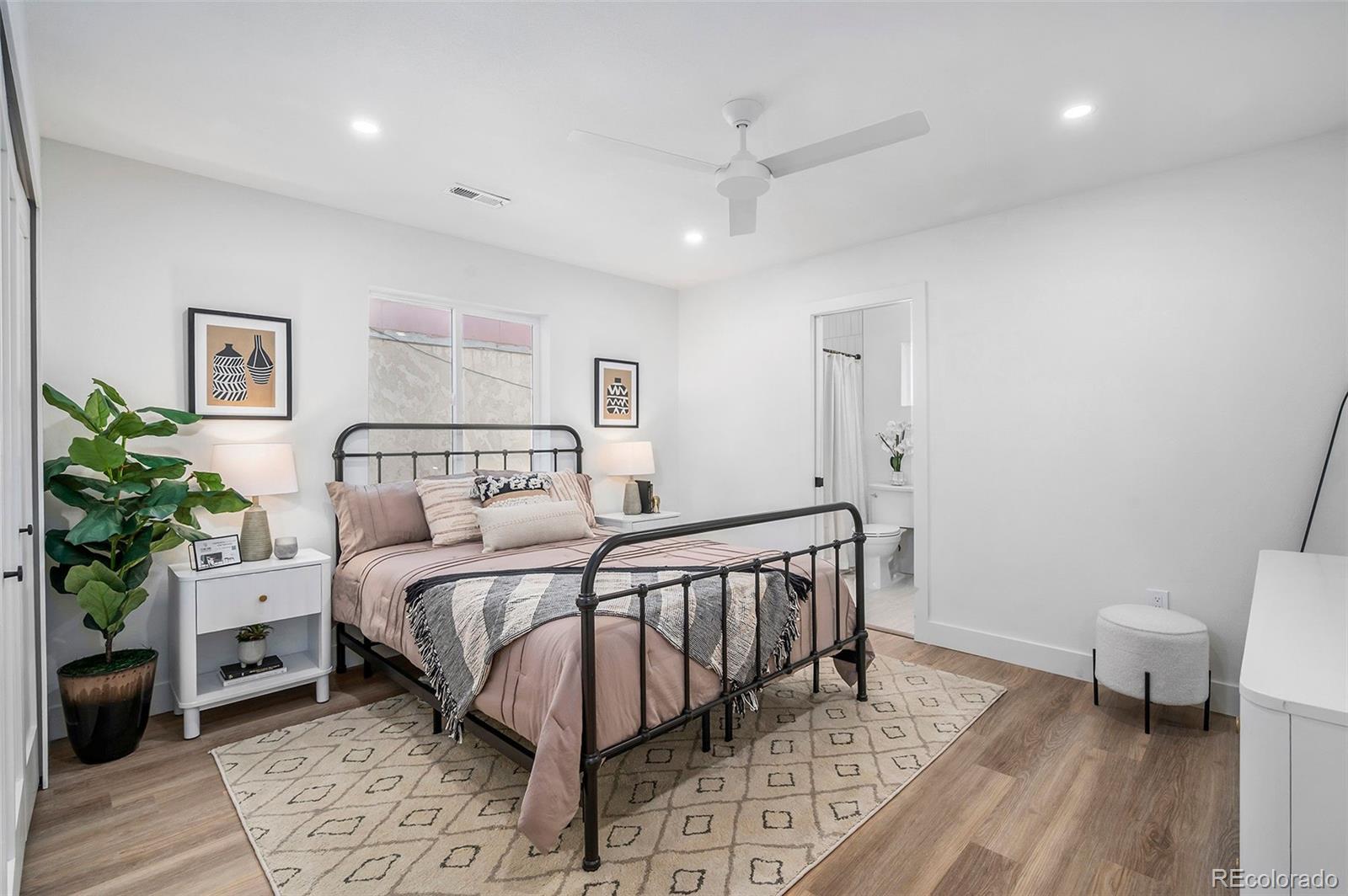 MLS Image #13 for 4625  logan street,denver, Colorado