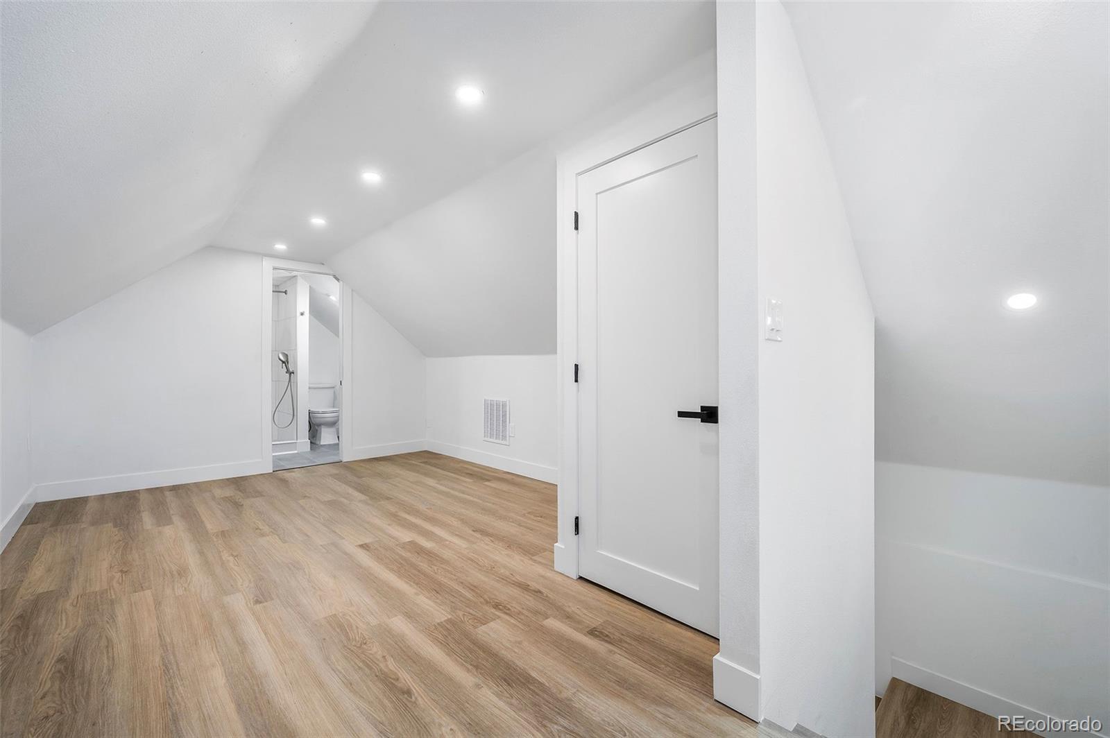 MLS Image #22 for 4625  logan street,denver, Colorado
