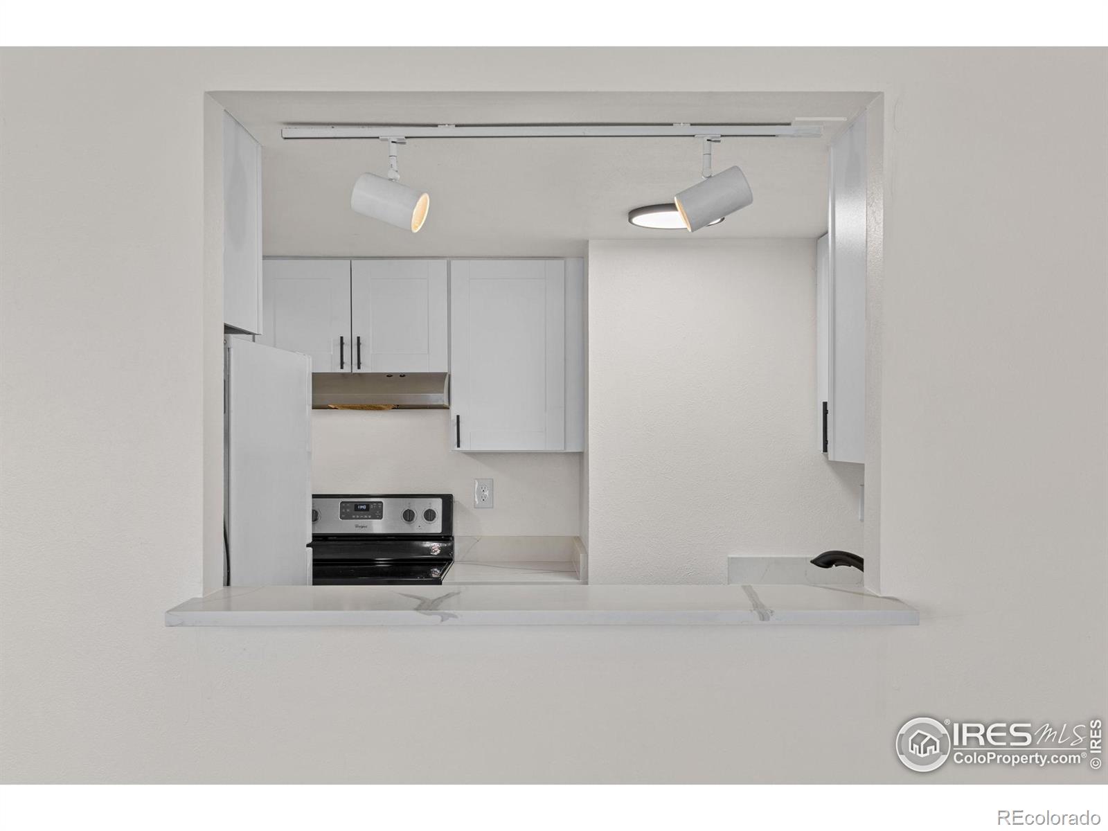 MLS Image #14 for 323 s taft court,louisville, Colorado