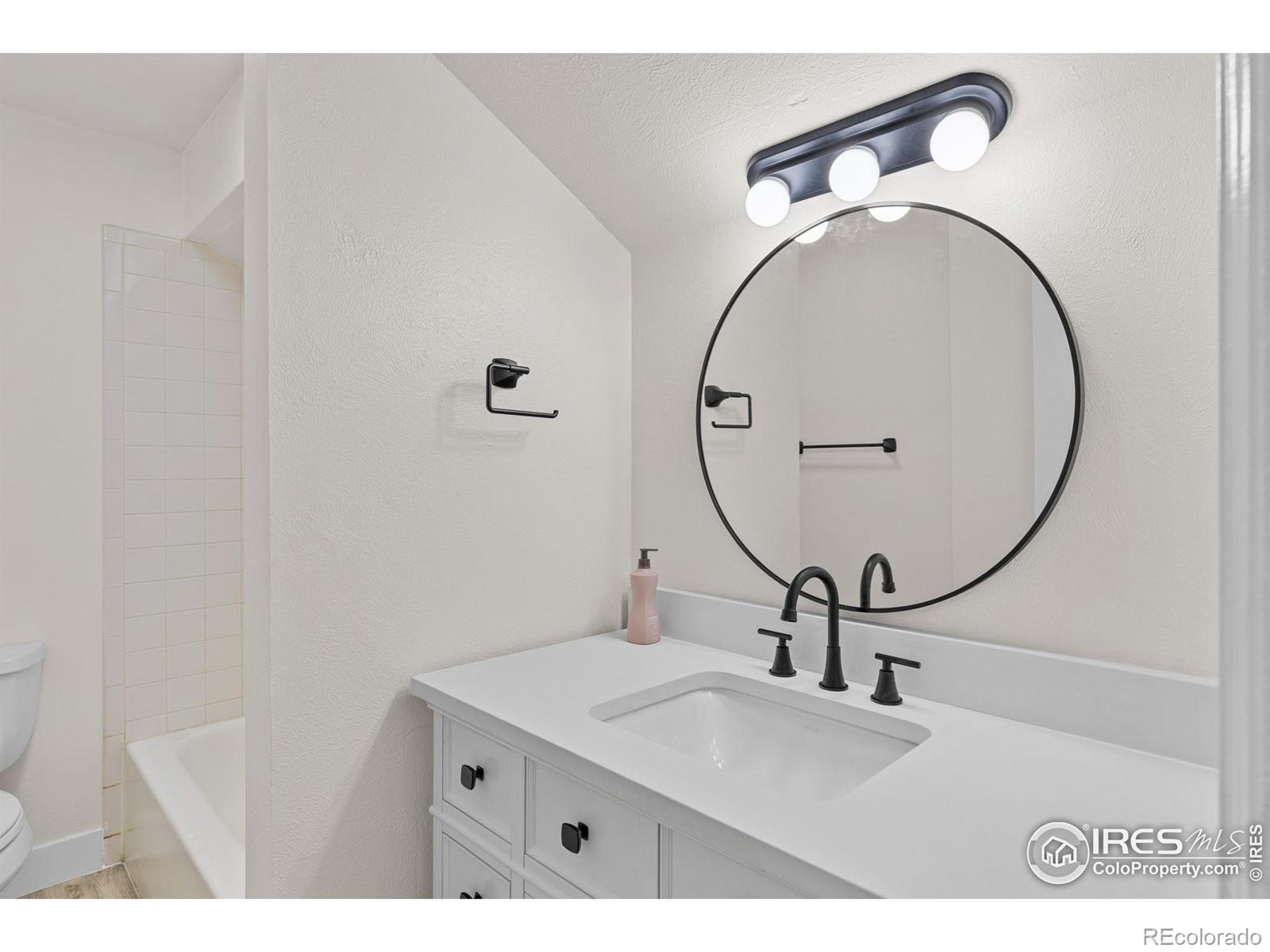 MLS Image #37 for 323 s taft court,louisville, Colorado