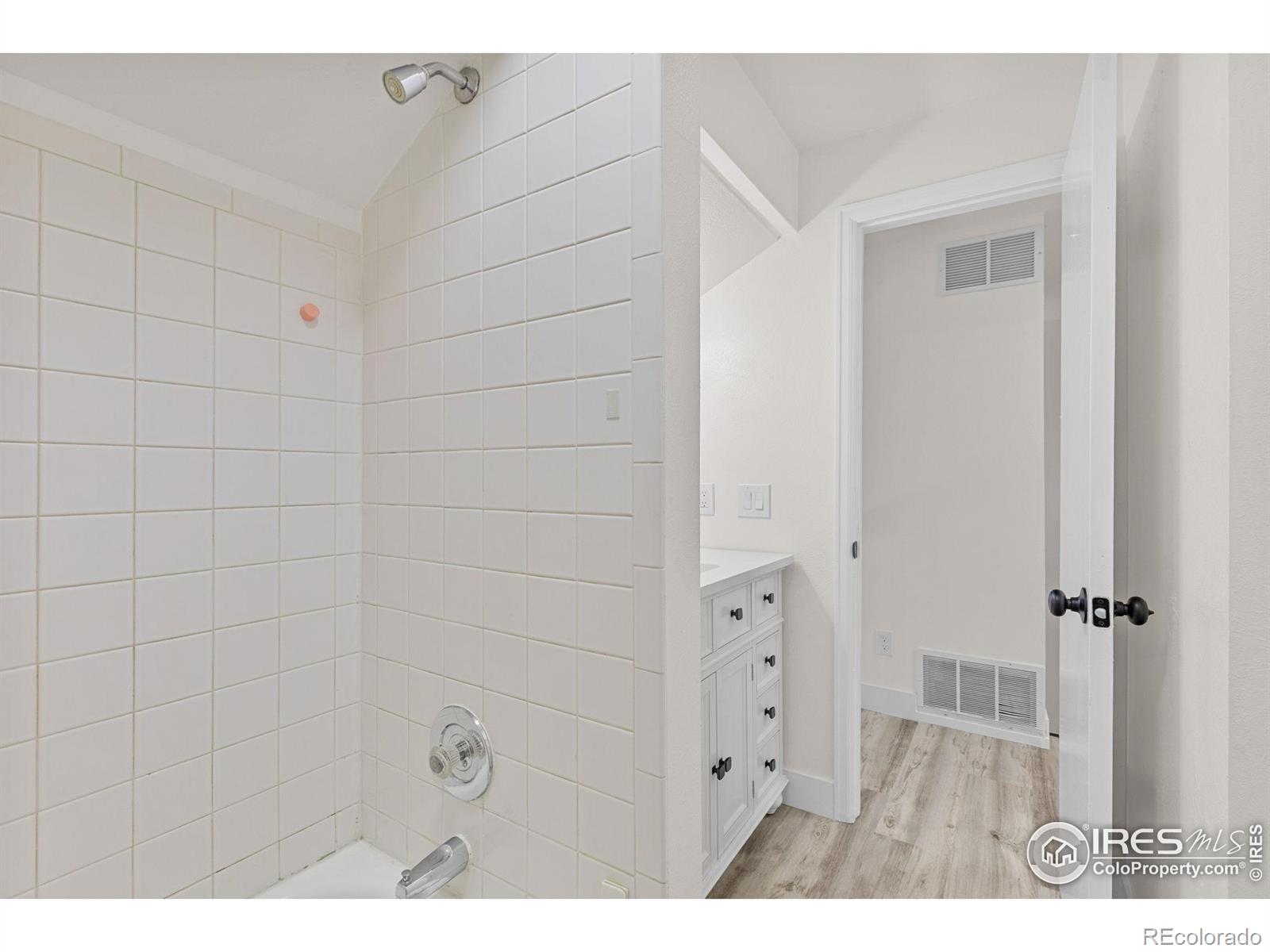 MLS Image #38 for 323 s taft court,louisville, Colorado
