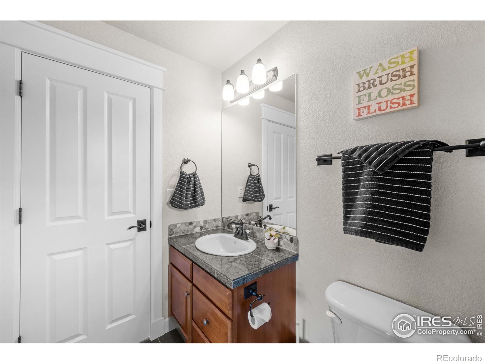 MLS Image #22 for 2005  calico court,longmont, Colorado