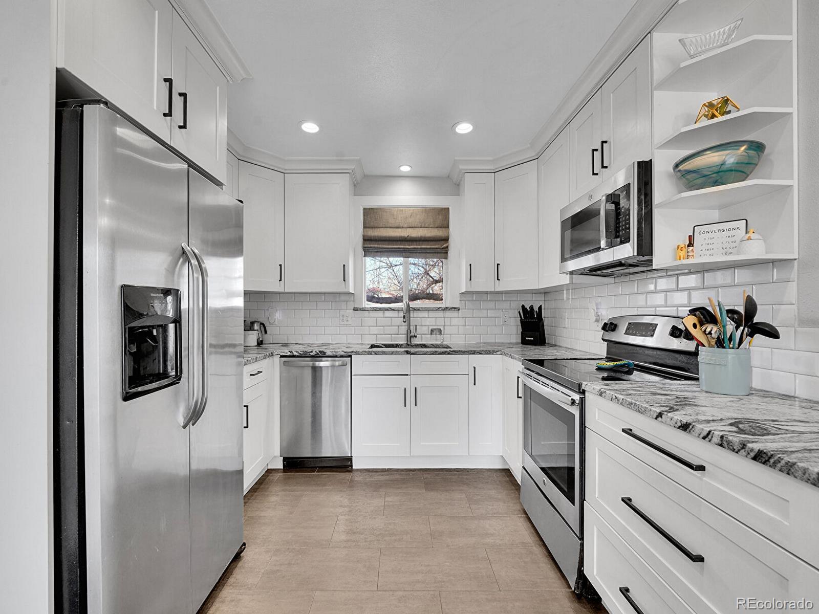 MLS Image #10 for 3402 e costilla avenue,centennial, Colorado