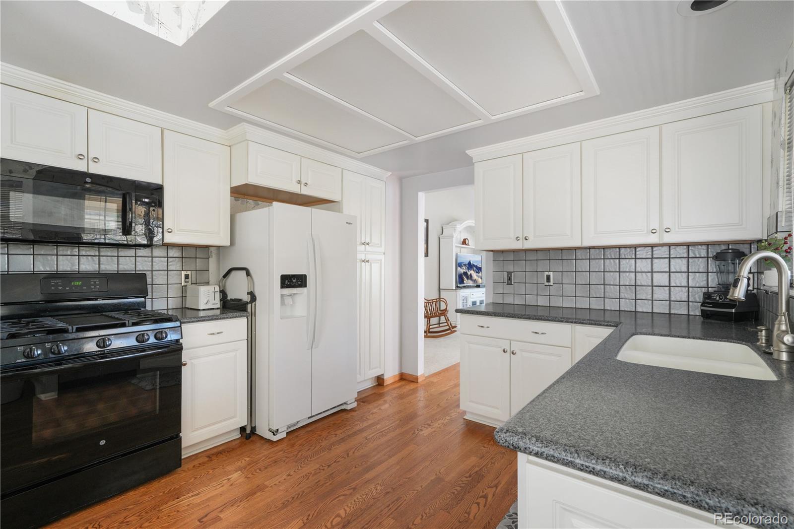 MLS Image #11 for 1912 e phillips drive ,centennial, Colorado