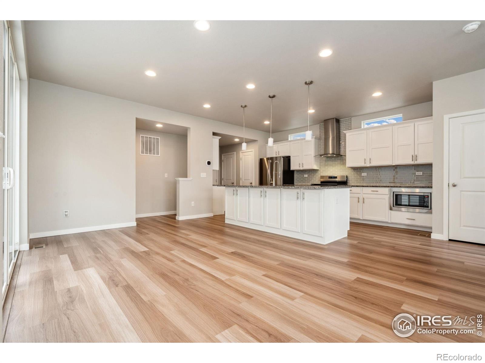 MLS Image #11 for 2908  sykes drive,fort collins, Colorado
