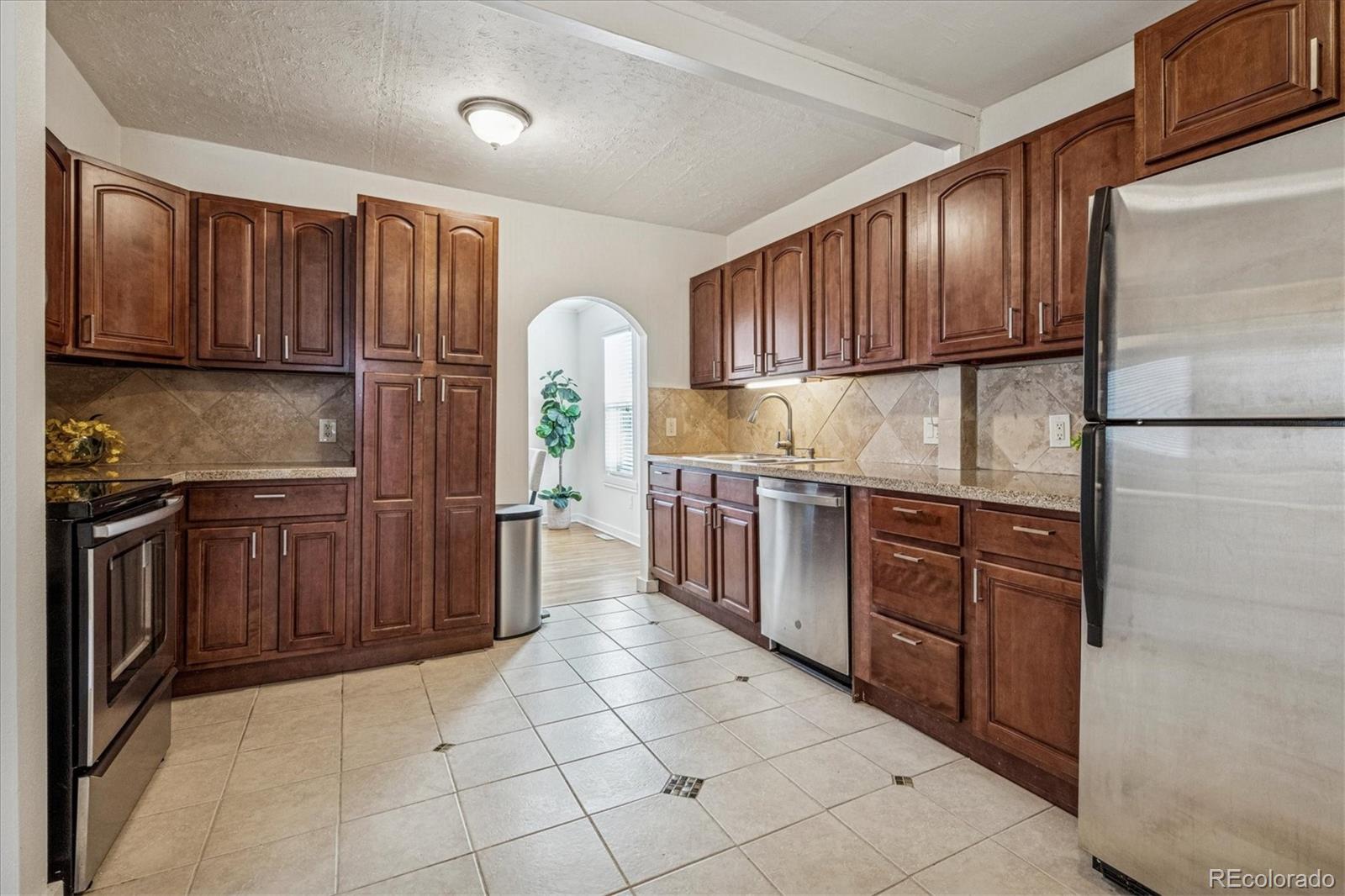 MLS Image #12 for 2877 s logan street,englewood, Colorado