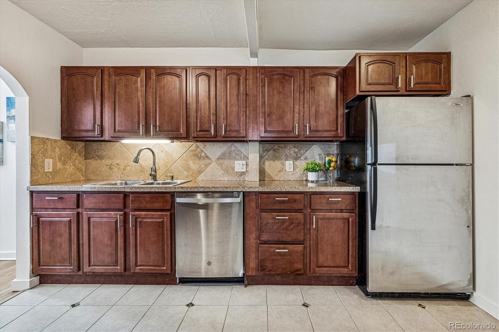 MLS Image #15 for 2877 s logan street,englewood, Colorado