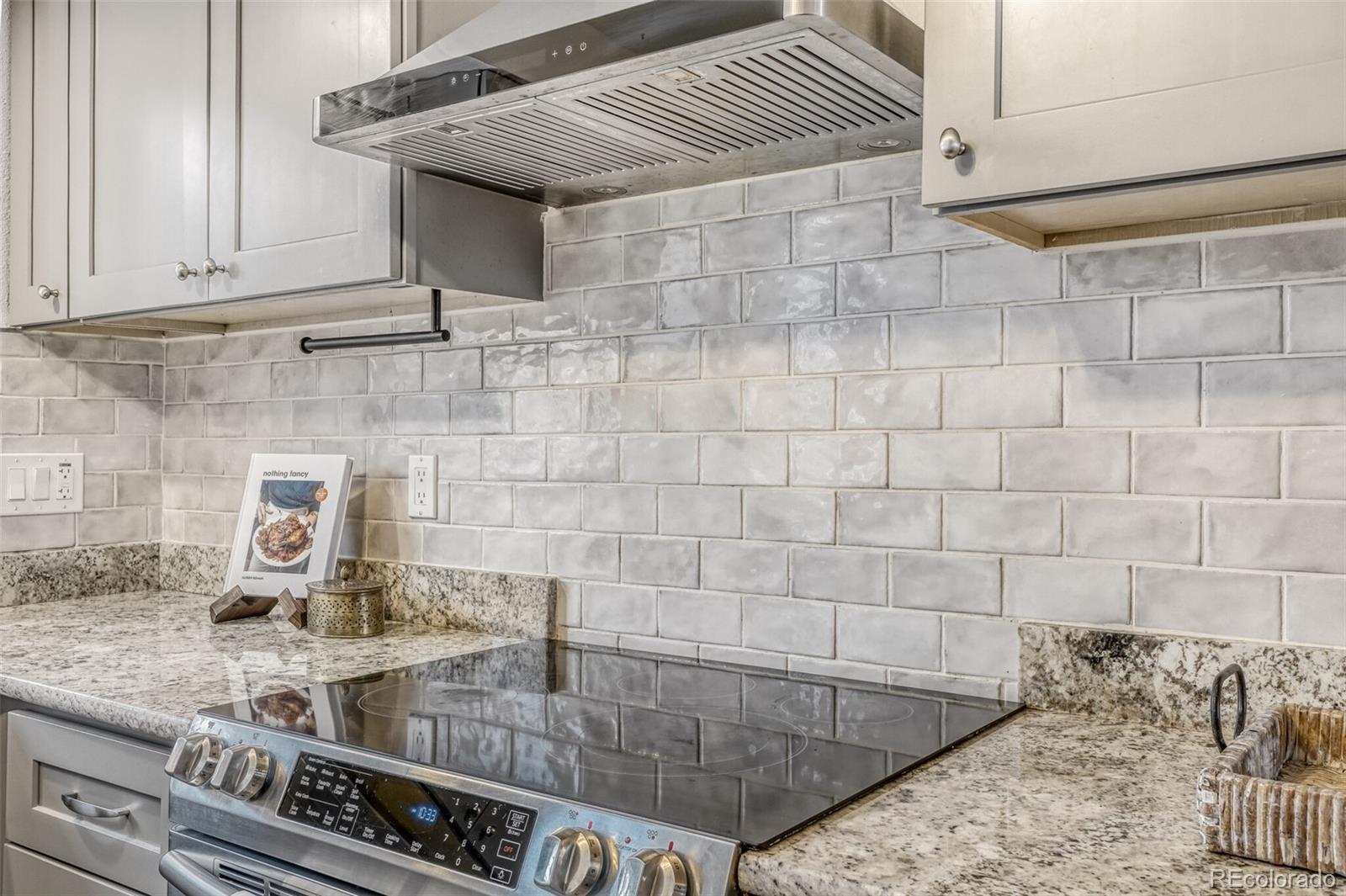 MLS Image #10 for 2551 w cornell avenue,denver, Colorado