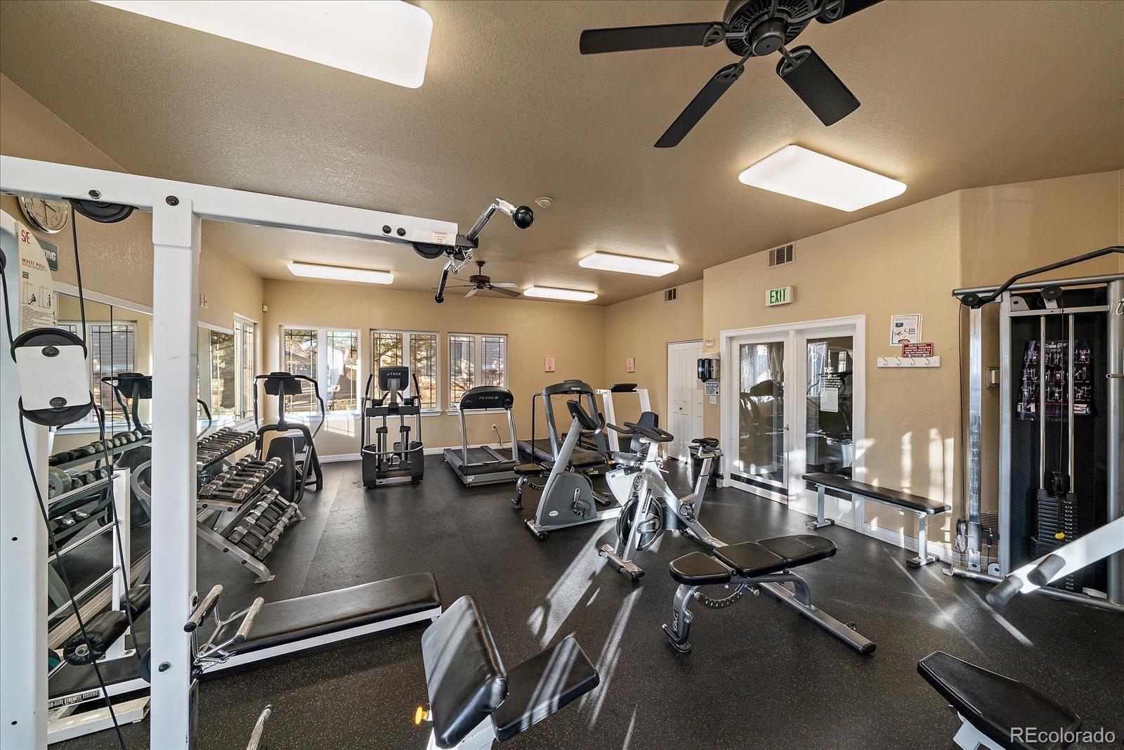 MLS Image #14 for 8358 s independence circle,littleton, Colorado