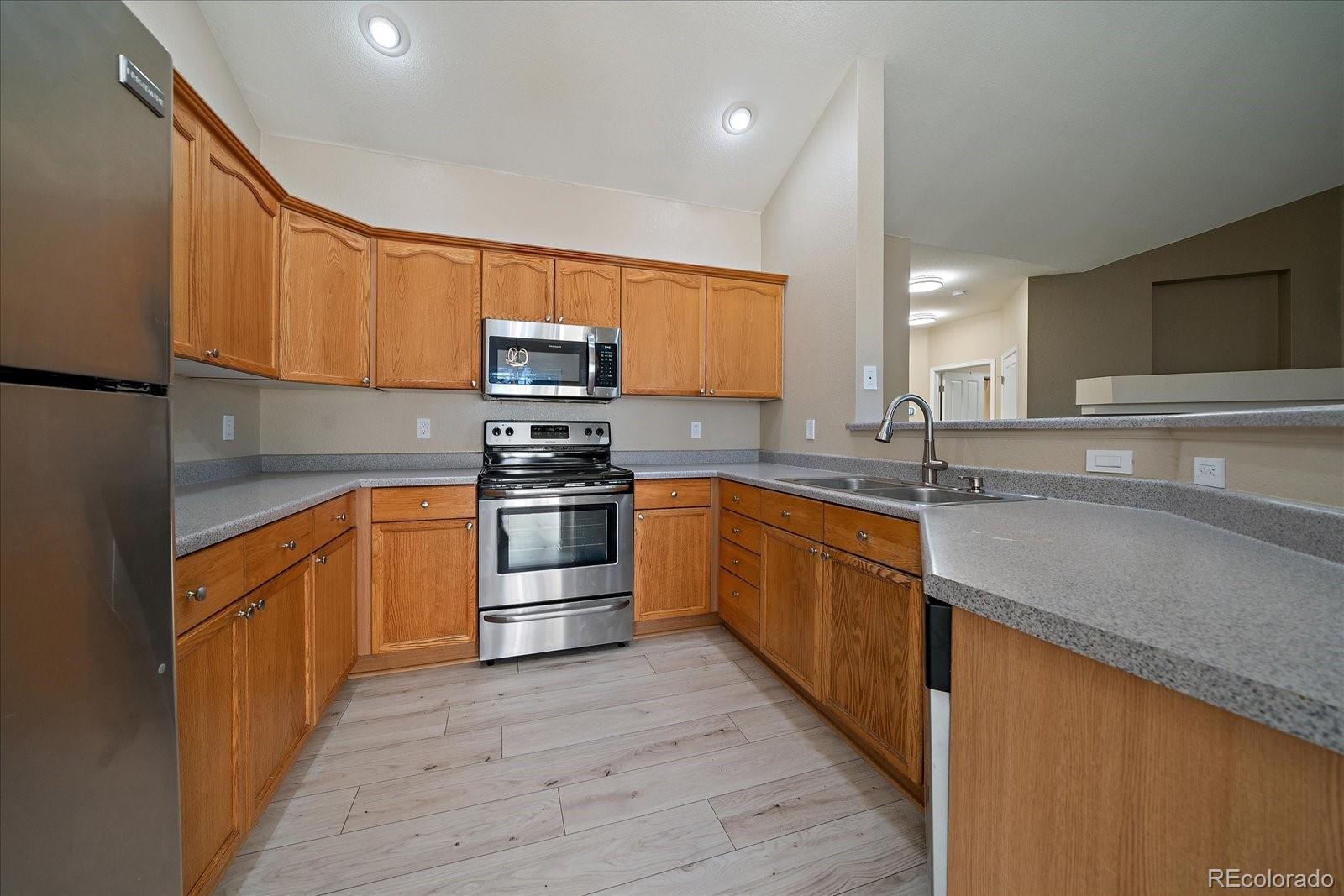 MLS Image #5 for 8358 s independence circle,littleton, Colorado