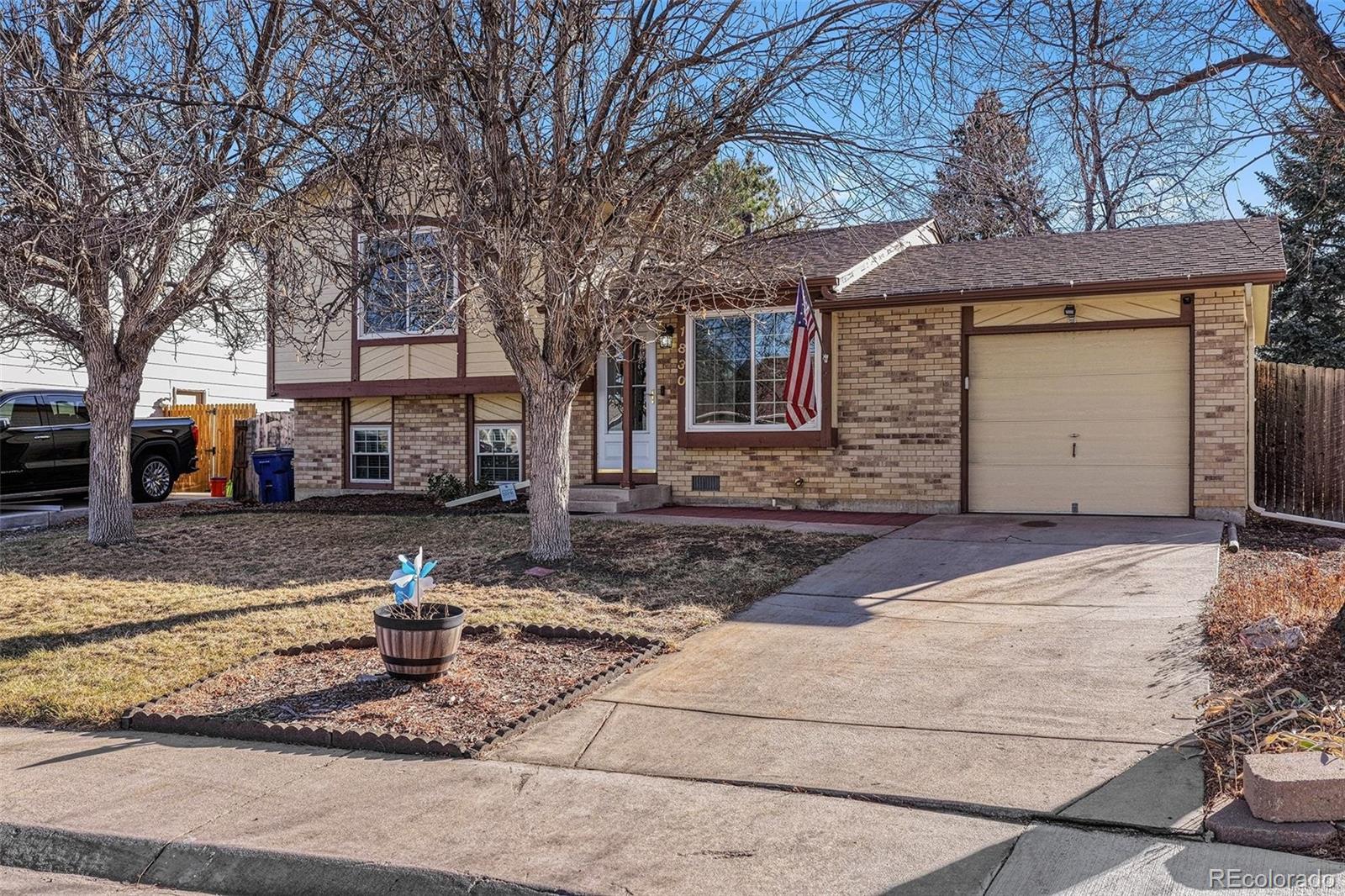 MLS Image #2 for 1830 s biscay street,aurora, Colorado