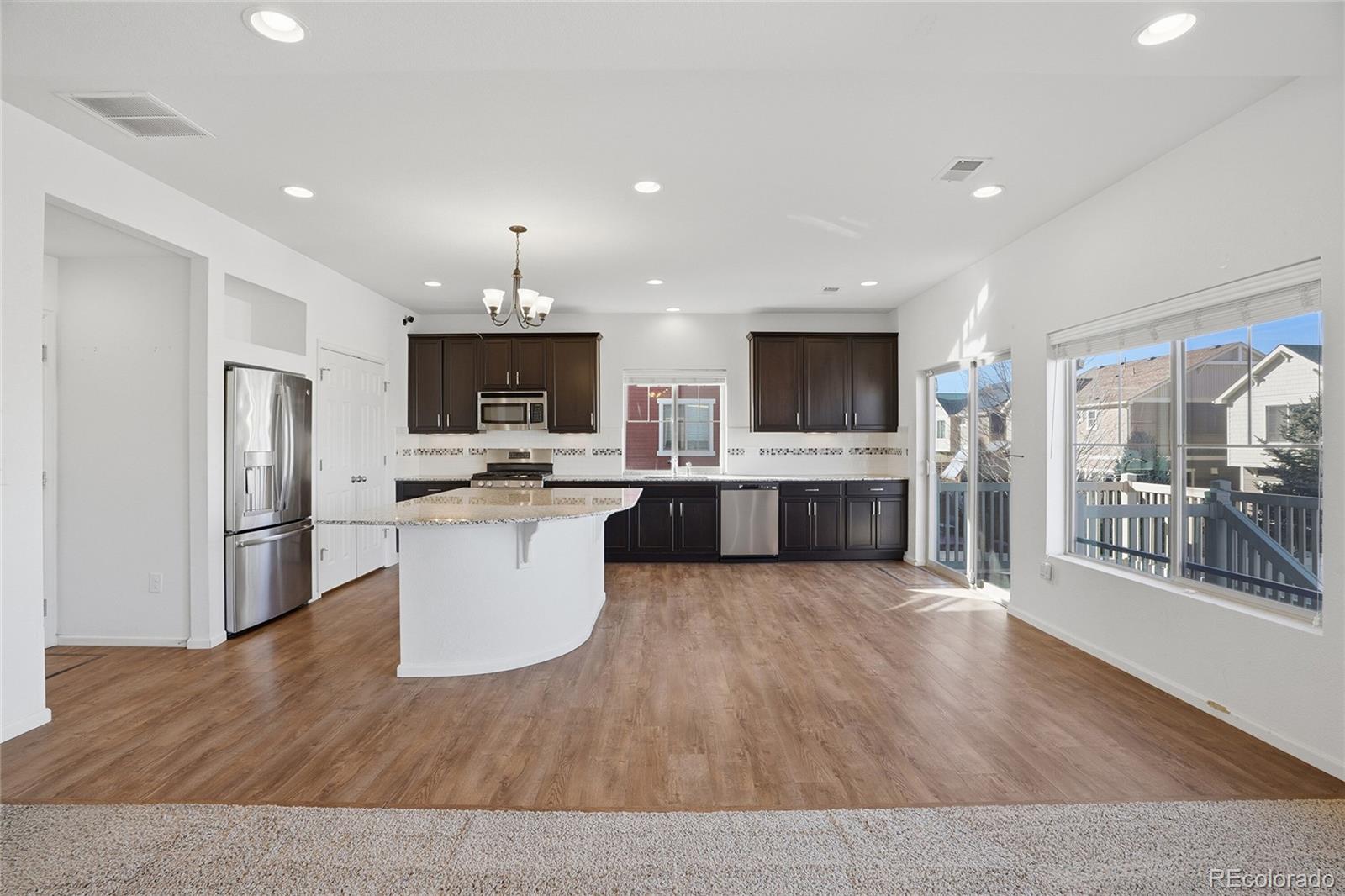 MLS Image #14 for 18199 e 44th avenue,denver, Colorado