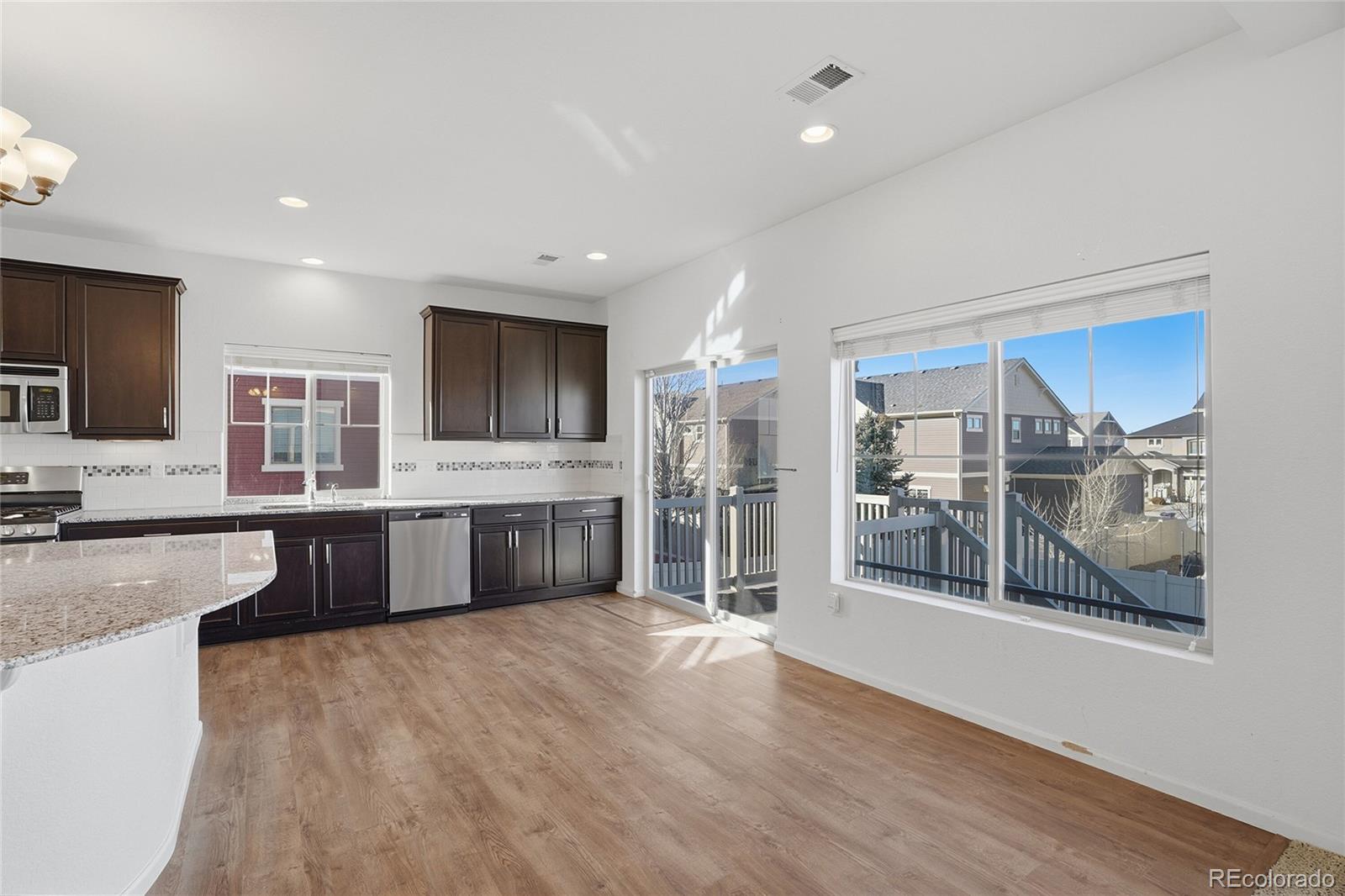 MLS Image #17 for 18199 e 44th avenue,denver, Colorado