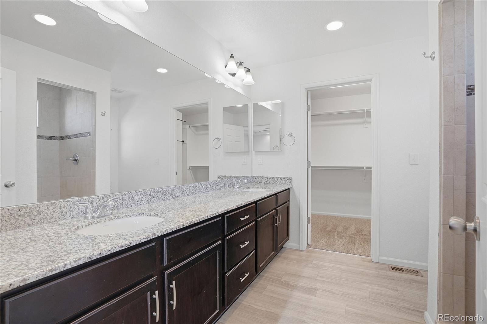 MLS Image #31 for 18199 e 44th avenue,denver, Colorado
