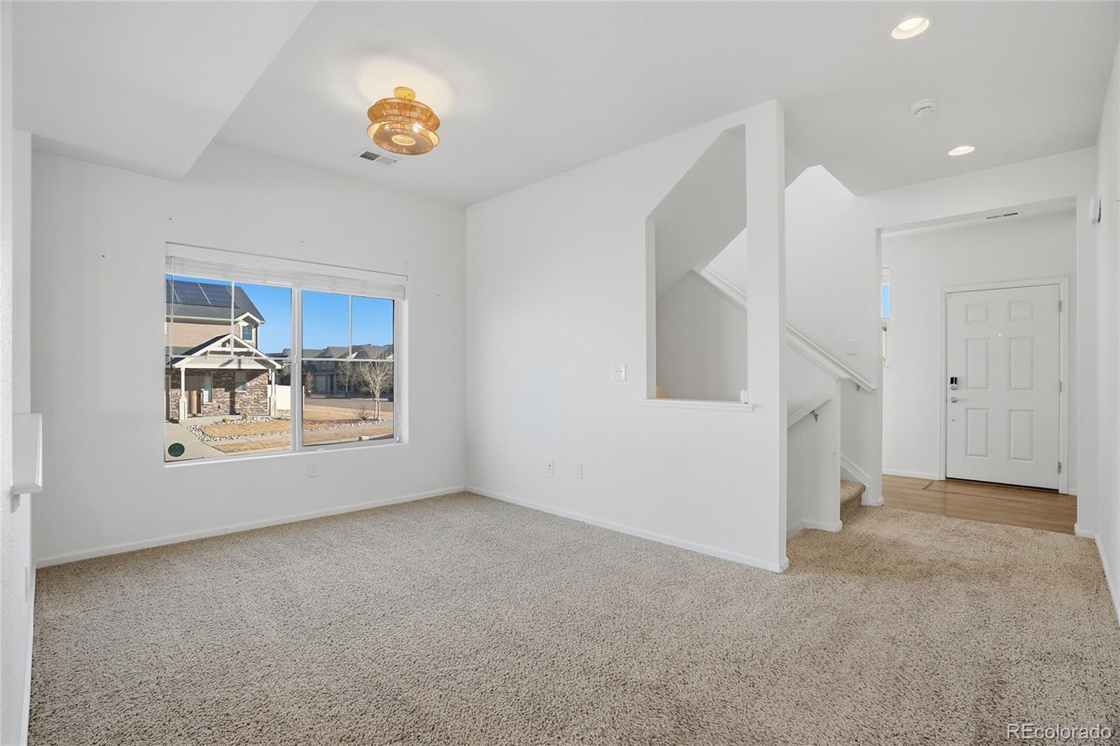 MLS Image #6 for 18199 e 44th avenue,denver, Colorado