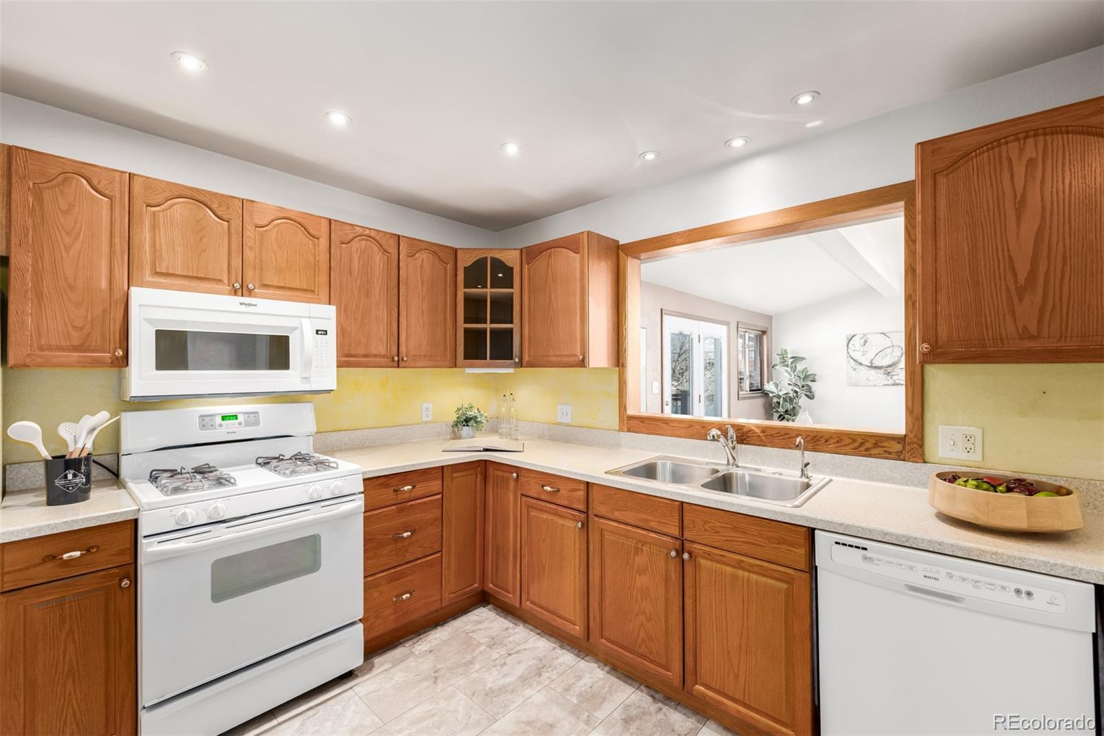 MLS Image #15 for 10472  santa fe street,northglenn, Colorado