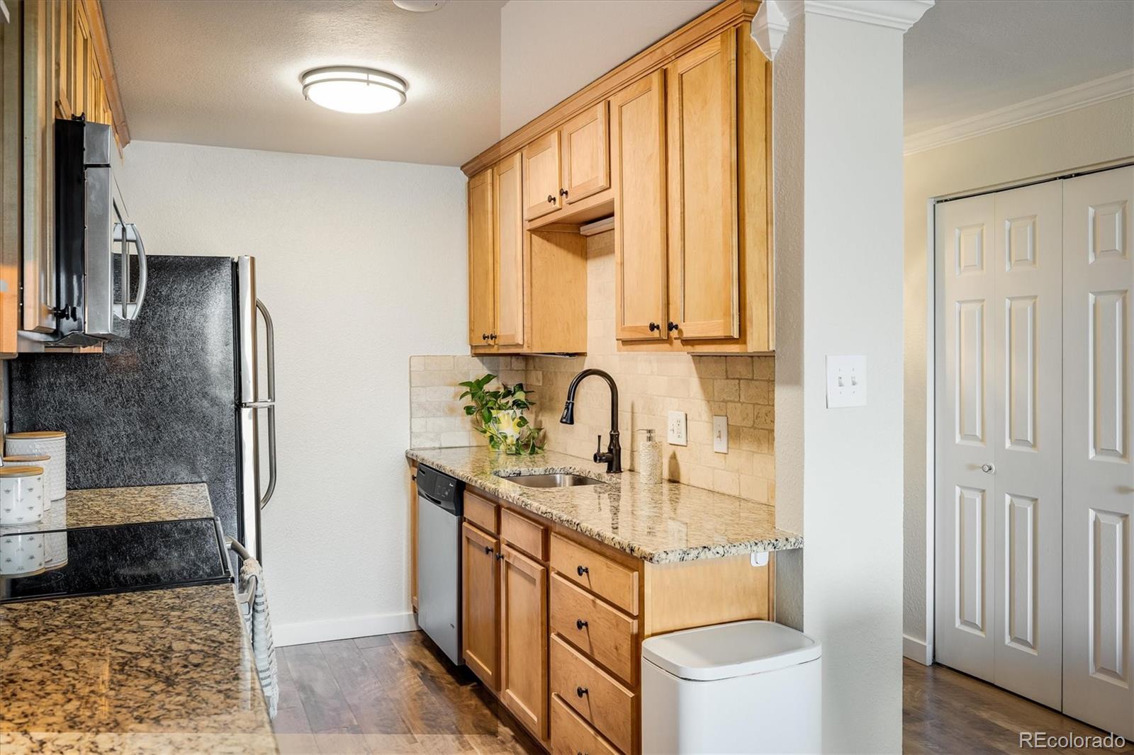 MLS Image #10 for 3047 w 47th avenue 602,denver, Colorado