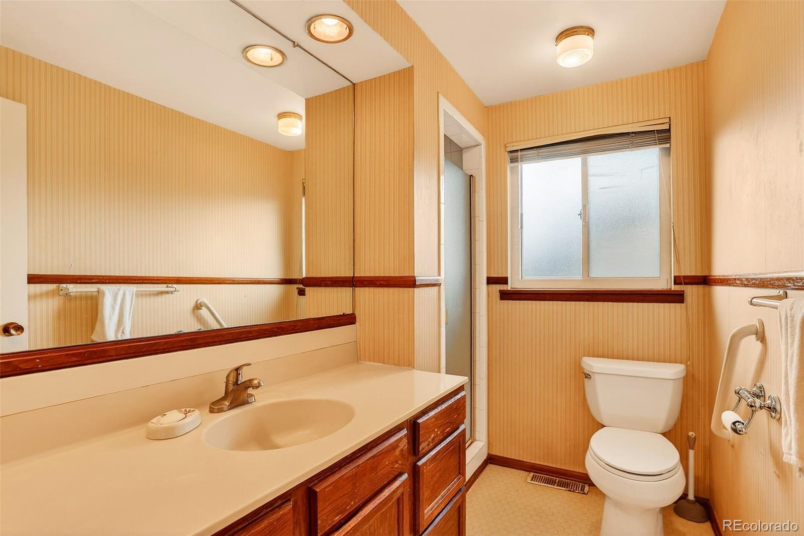 MLS Image #15 for 6001 e cedar avenue,denver, Colorado