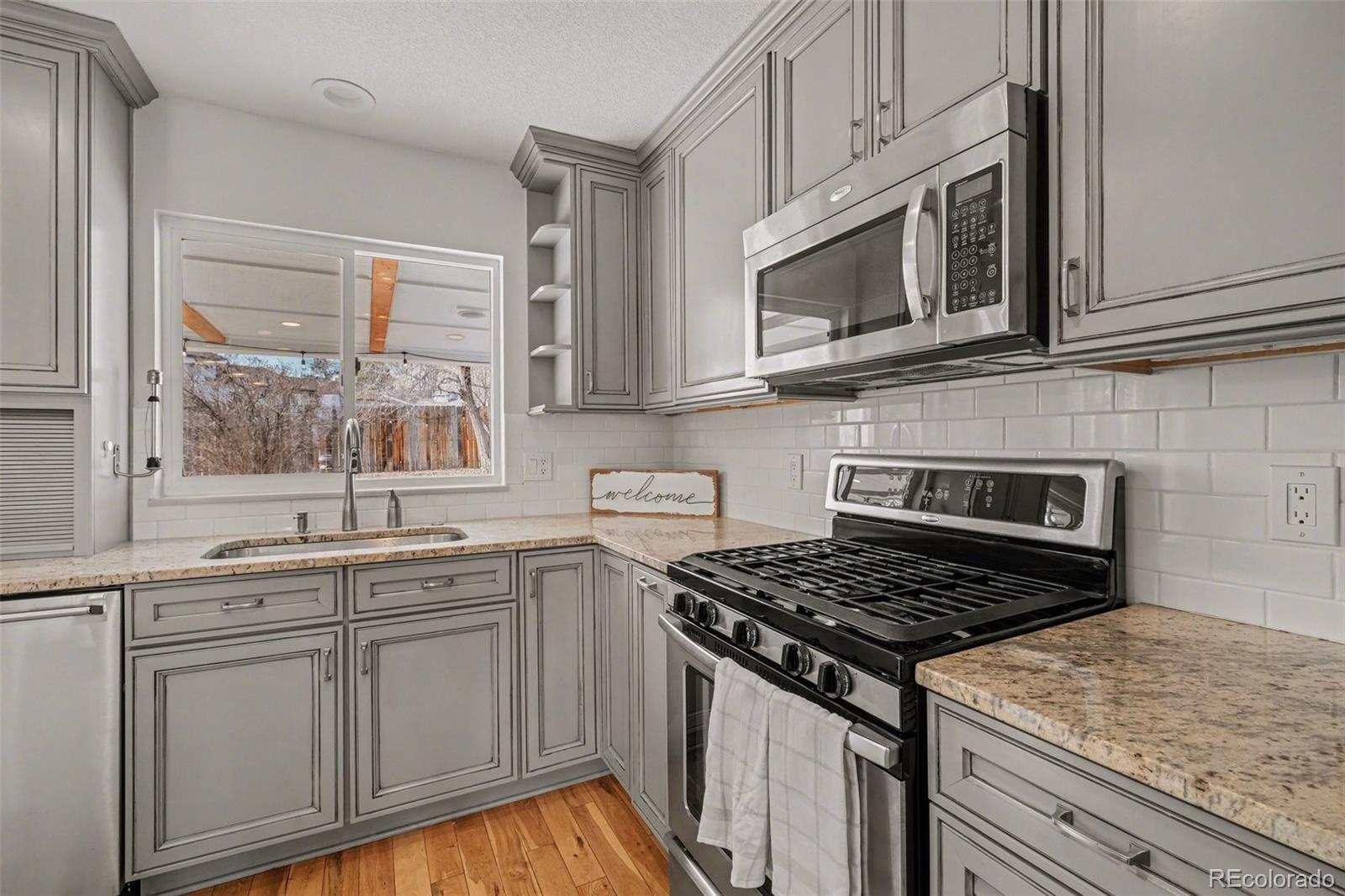MLS Image #7 for 1006  stein street,lafayette, Colorado