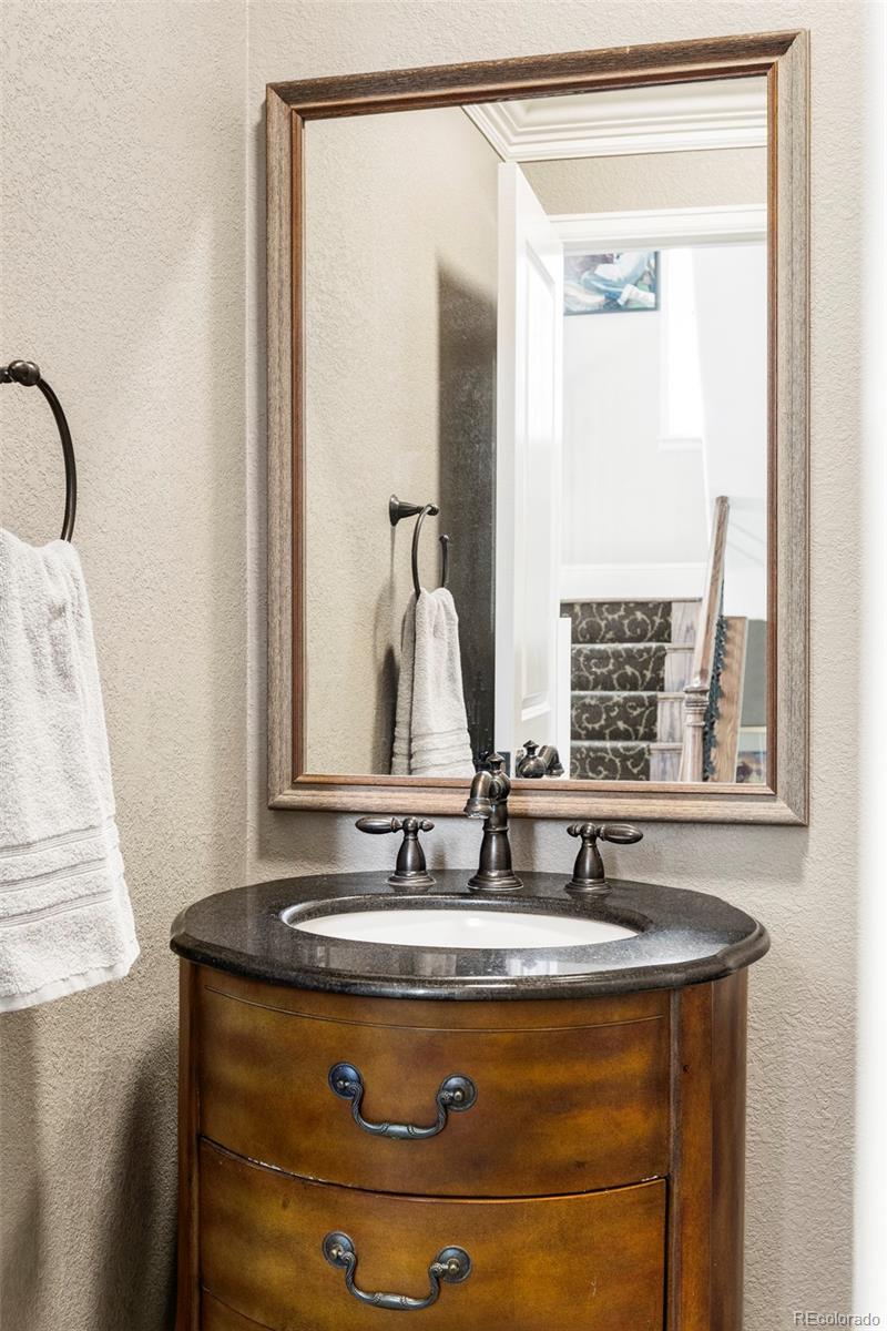MLS Image #15 for 99 s syracuse street,denver, Colorado