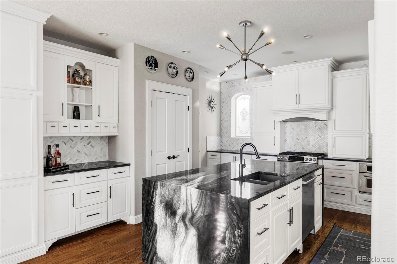 MLS Image #2 for 99 s syracuse street,denver, Colorado