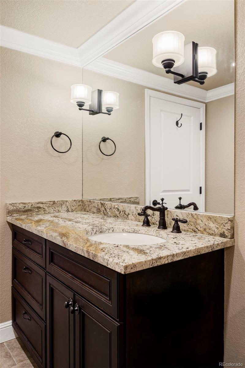 MLS Image #27 for 99 s syracuse street,denver, Colorado