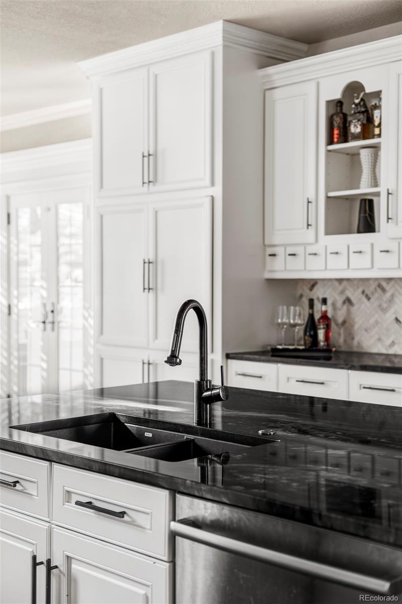 MLS Image #5 for 99 s syracuse street,denver, Colorado