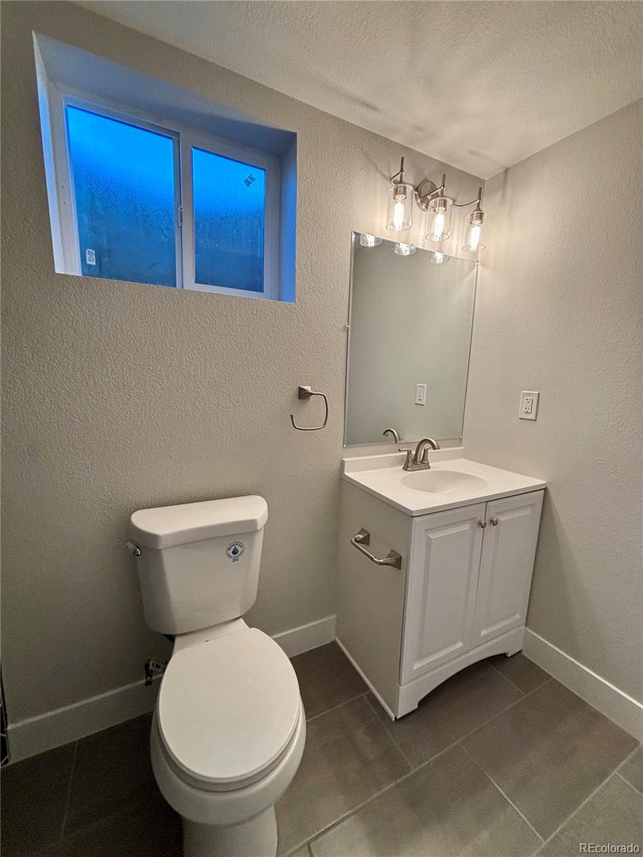 MLS Image #32 for 2465 s newberry court,denver, Colorado