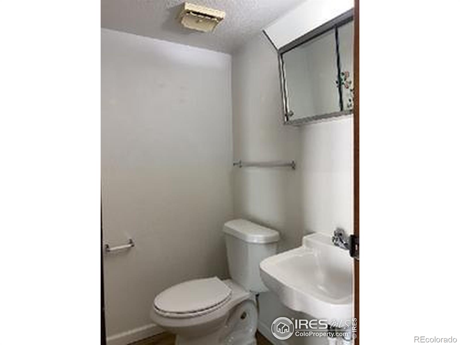 MLS Image #11 for 1705  heatheridge road,fort collins, Colorado