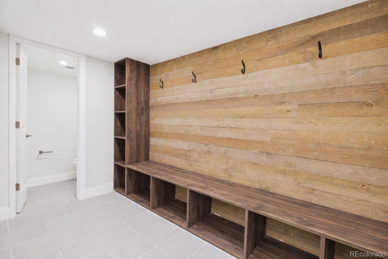 MLS Image #23 for 3863 s sebring court,denver, Colorado