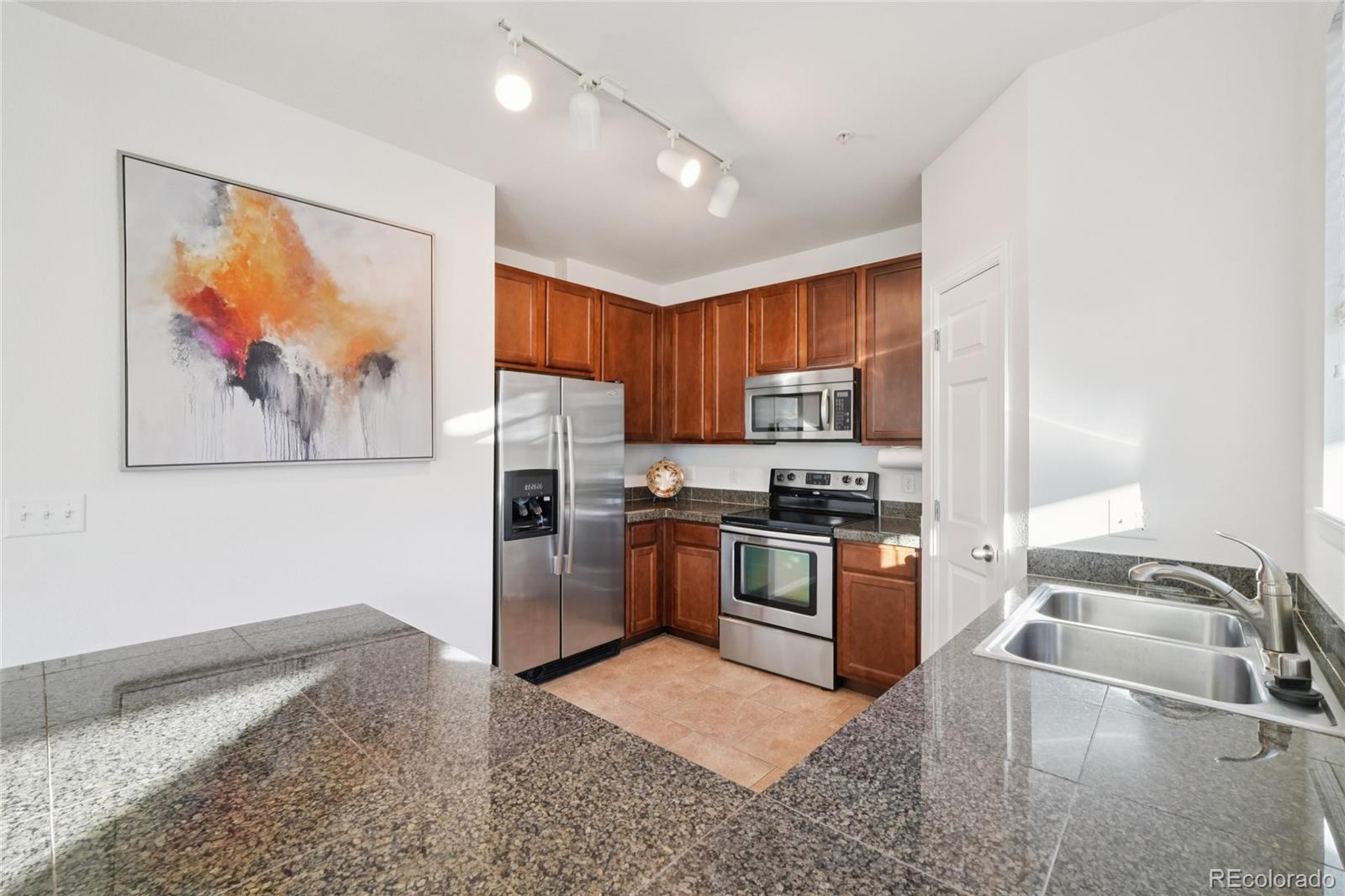 MLS Image #10 for 9637 e 5th avenue 206,denver, Colorado